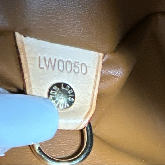 Louis Vuitton Houston Vernis Bronze Monogram Tote Bag - Picture 15 of 16